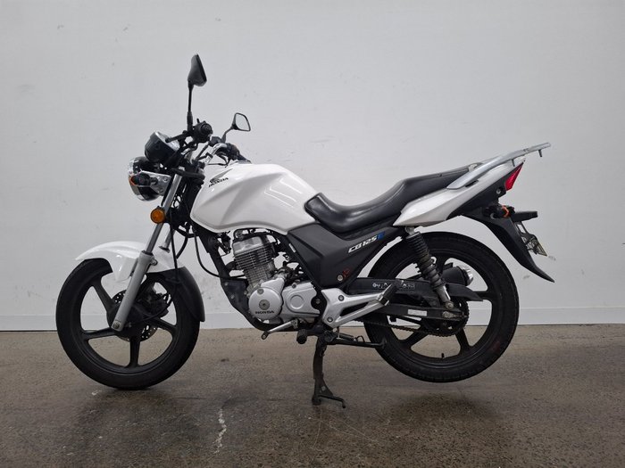 2016 Honda CB125E White