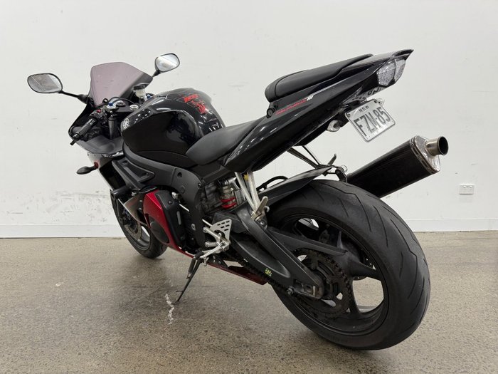 2002 Yamaha YZF-R6 Black