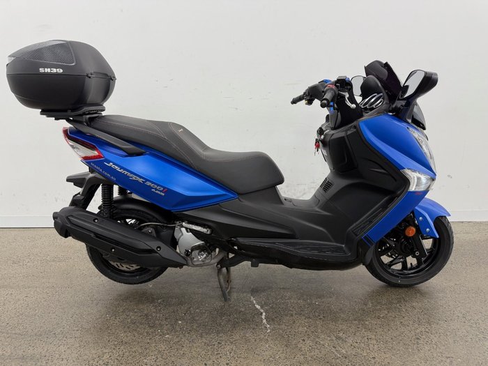 2021 SYM GTS300i Blue