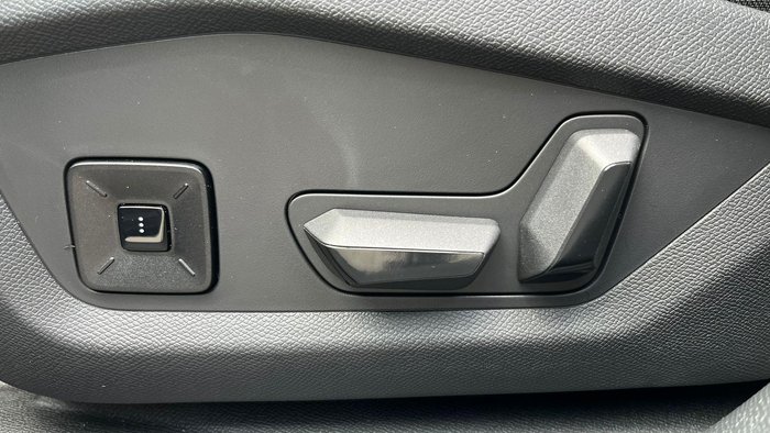 2024 Peugeot 3008 GT Premium Hybrid