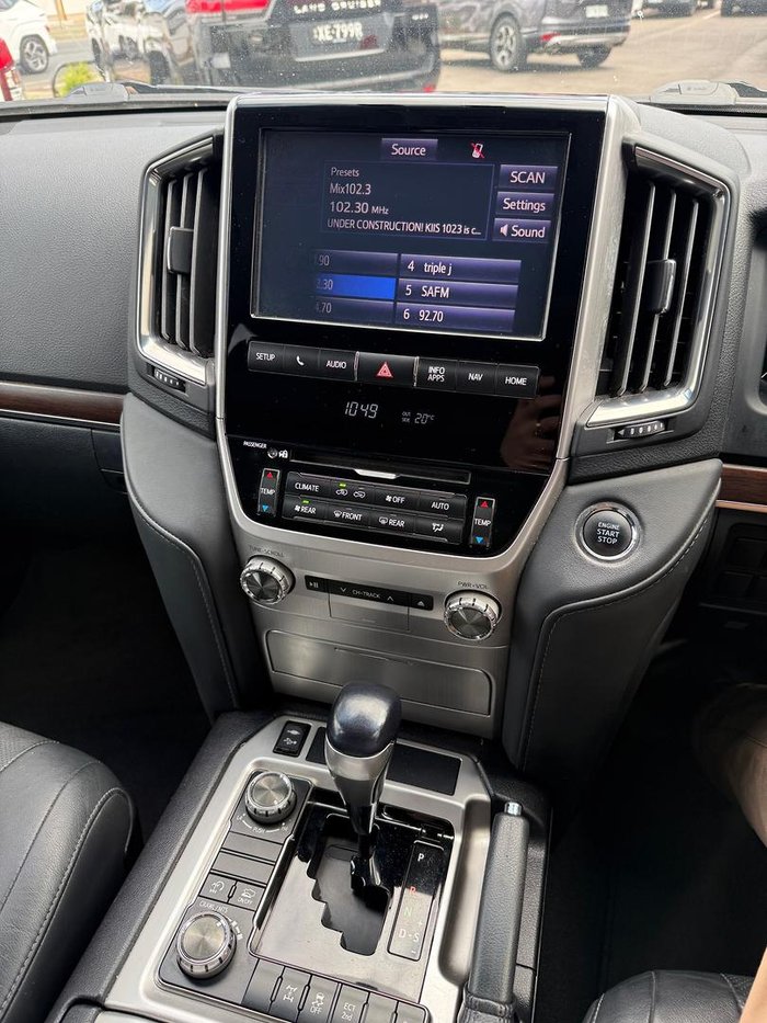 2020 Toyota Landcruiser VX