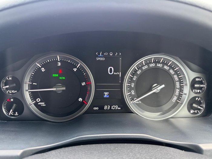 2020 Toyota Landcruiser VX