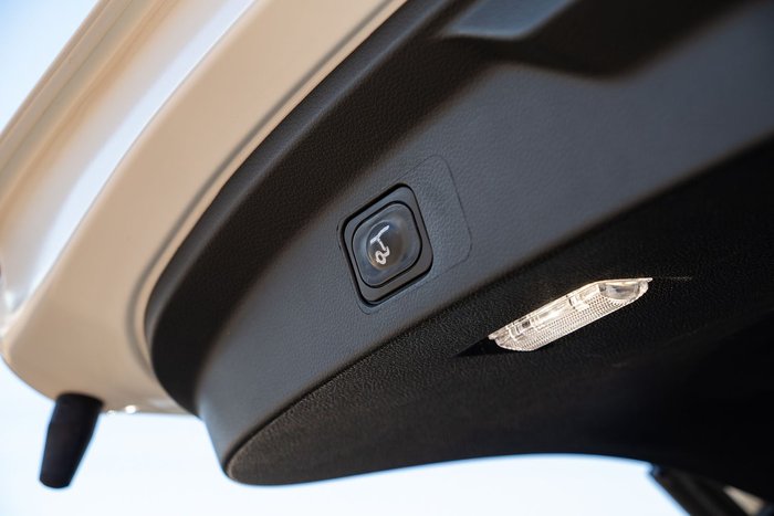 2023 Ford Everest Platinum