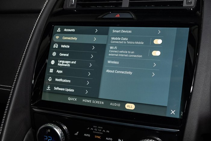 2024 Jaguar E-PACE P250 R-Dynamic SE