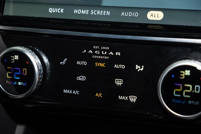 2024 Jaguar E-PACE P250 R-Dynamic SE