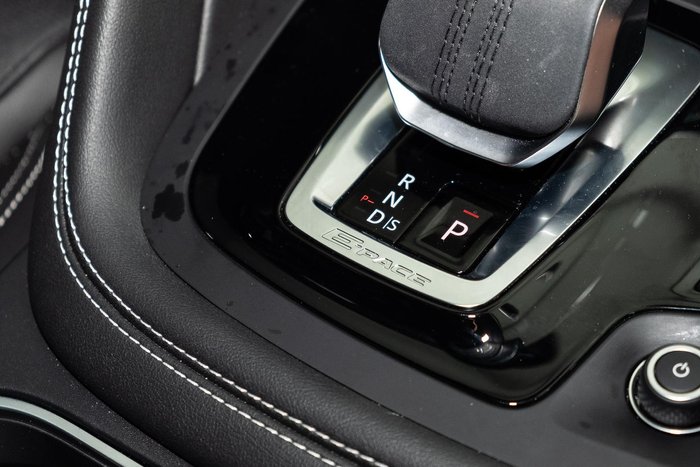 2024 Jaguar E-PACE P250 R-Dynamic SE