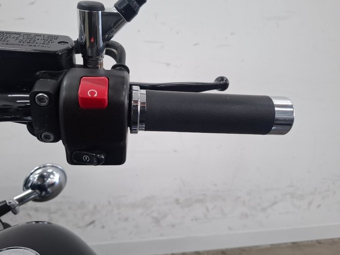 2018 Yamaha XVS650 V-STAR CUSTOM Black