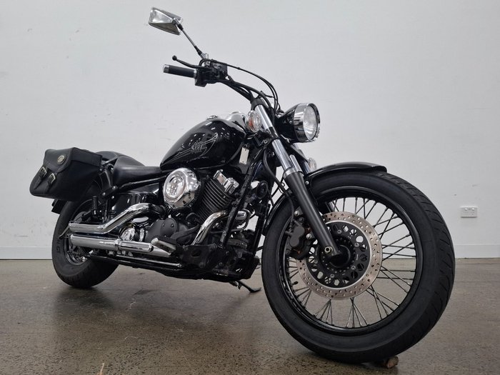 2018 Yamaha XVS650 V-STAR CUSTOM Black