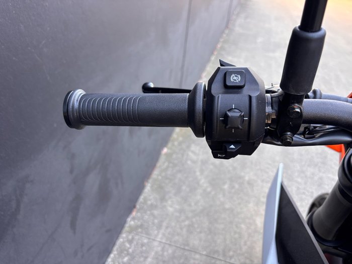 2025 Ktm 390 SMC R ORANGE