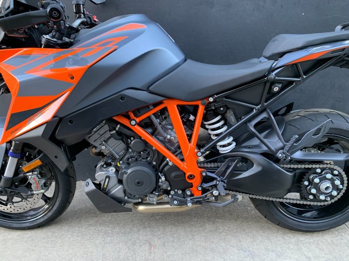 2024 Ktm 1290 SUPER DUKE GT ORANGE