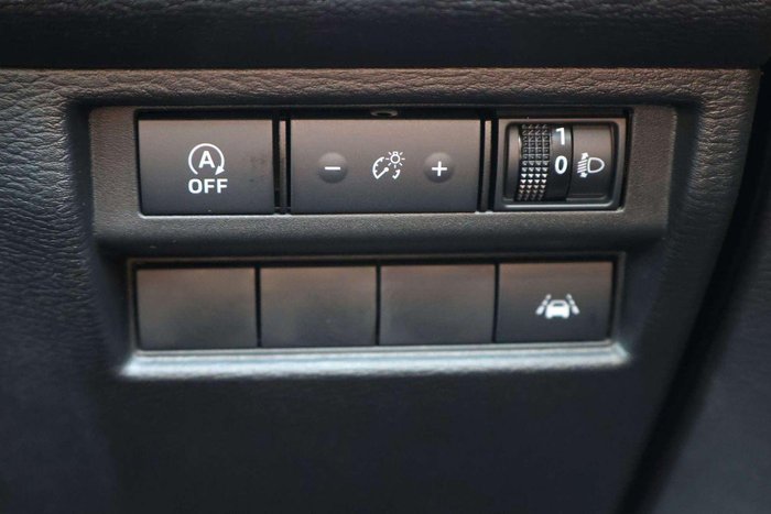 2025 Mitsubishi Triton GLS