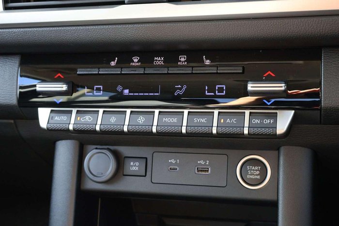 2025 Mitsubishi Triton GLS