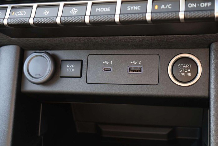 2025 Mitsubishi Triton GLS