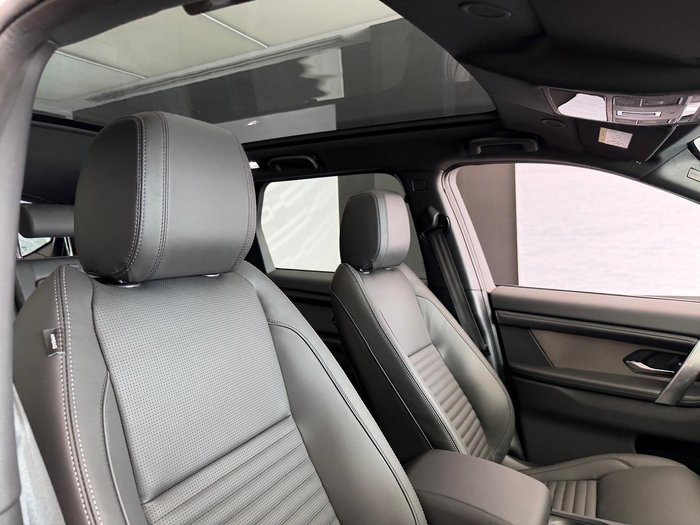 2024 Land Rover Discovery Sport P250 Dynamic HSE