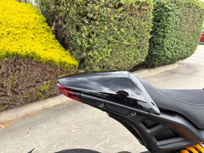 2023 Indian FTR SPORT ONYX BLACK RED