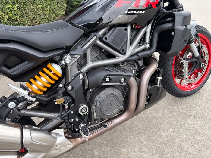 2023 Indian FTR SPORT ONYX BLACK RED