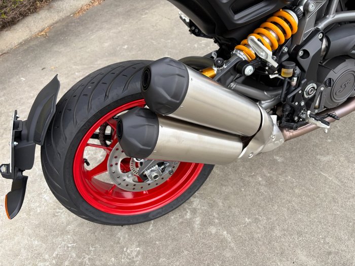 2023 Indian FTR SPORT ONYX BLACK RED