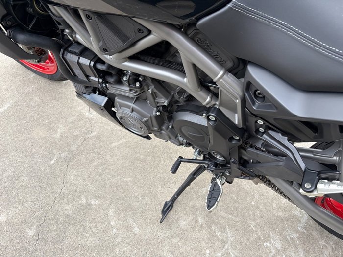 2023 Indian FTR SPORT ONYX BLACK RED