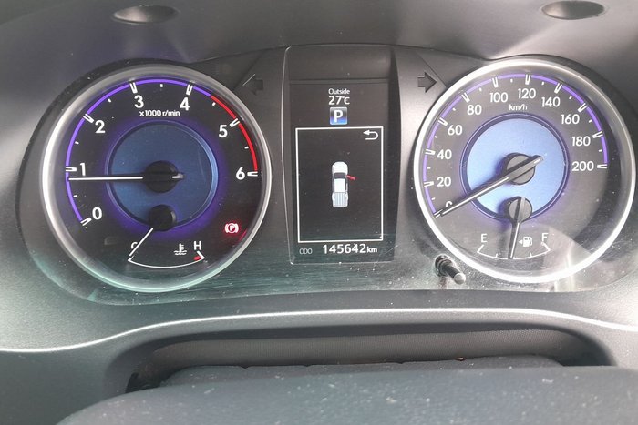 2016 Toyota Hilux SR5