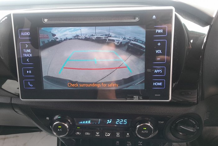 2016 Toyota Hilux SR5