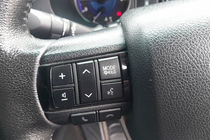 2016 Toyota Hilux SR5