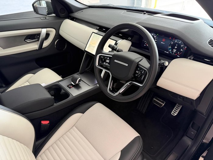 2024 Land Rover Discovery Sport P250 Dynamic HSE