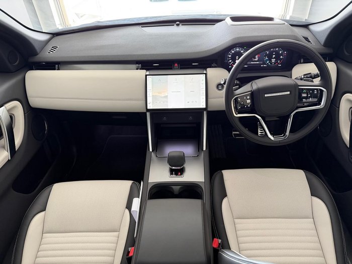 2024 Land Rover Discovery Sport P250 Dynamic HSE