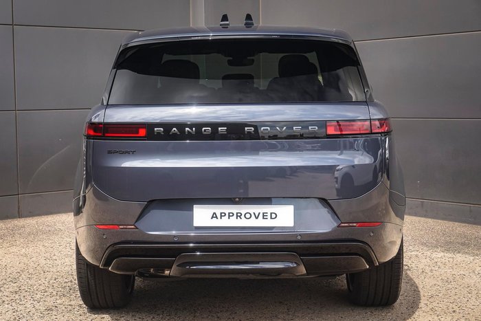 2025 Land Rover Range Rover Sport D250 Dynamic SE