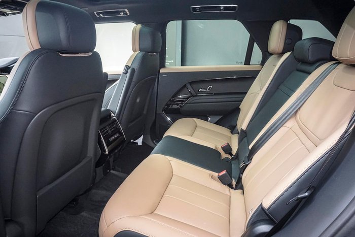 2025 Land Rover Range Rover Sport D250 Dynamic SE