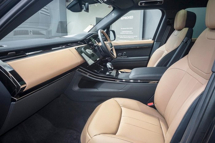 2025 Land Rover Range Rover Sport D250 Dynamic SE