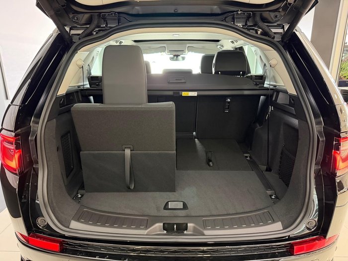 2024 Land Rover Discovery Sport P200 S