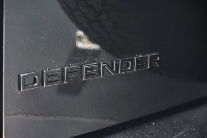 2025 Land Rover Defender 110 D350 X-Dynamic SE