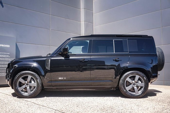 2025 Land Rover Defender 110 D350 X-Dynamic SE