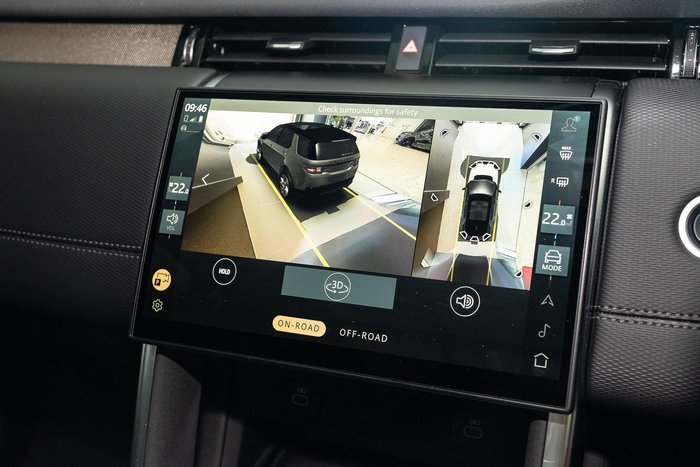 2025 Land Rover Discovery Sport P300e Dynamic SE