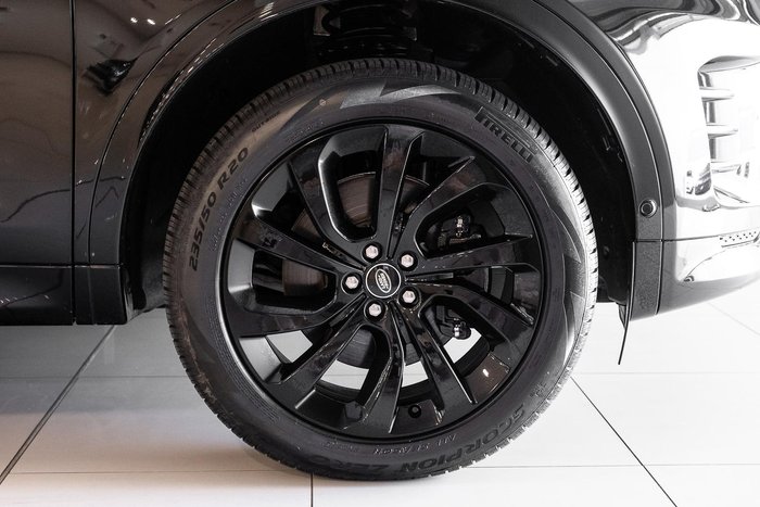 2025 Land Rover Discovery Sport P300e Dynamic SE