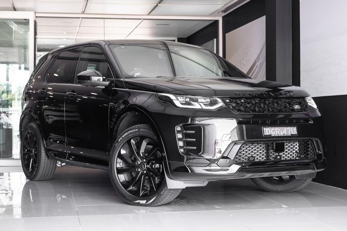 2025 Land Rover Discovery Sport P300e Dynamic SE