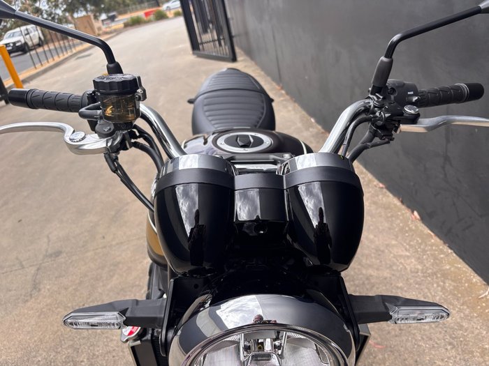 2025 Kawasaki 2025 Kawasaki 900CC Z900RS RED