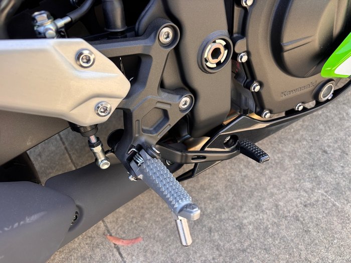 2025 Kawasaki 2025 Kawasaki 400CC KRT EDITION ZX400SSFAN GREEN