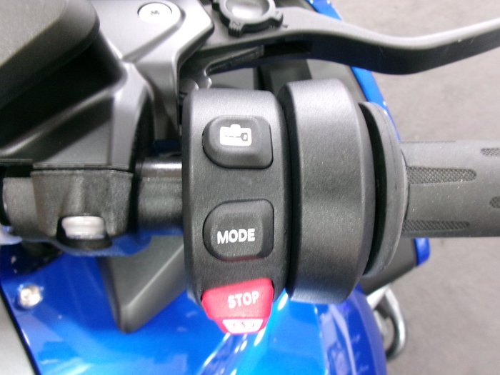 2023 BMW Motorrad R 1250 RT IMPERIAL BLUE METALLIC