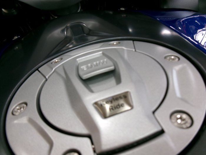 2023 BMW Motorrad R 1250 RT IMPERIAL BLUE METALLIC