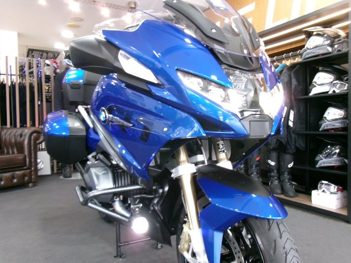2023 BMW Motorrad R 1250 RT IMPERIAL BLUE METALLIC