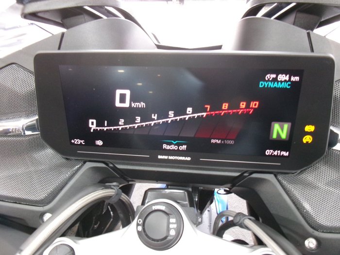 2023 BMW Motorrad R 1250 RT IMPERIAL BLUE METALLIC