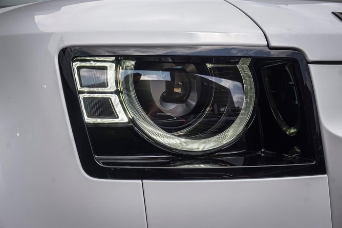 2025 Land Rover Defender 110 D350 X-Dynamic SE