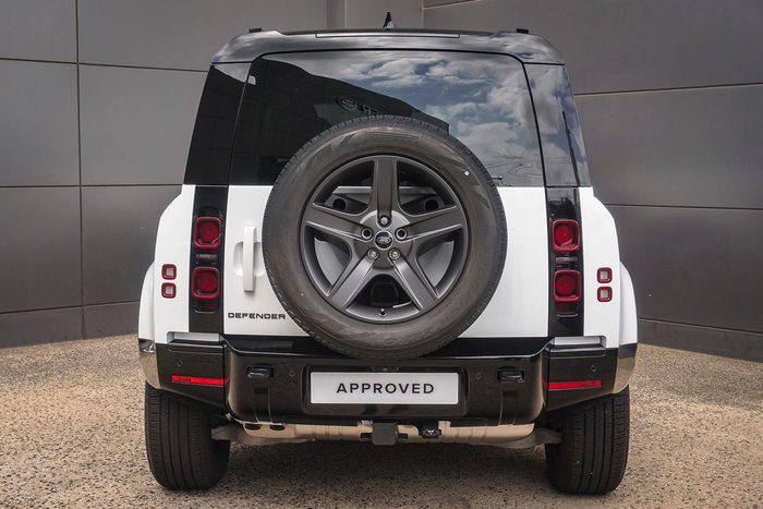 2025 Land Rover Defender 110 D350 X-Dynamic SE
