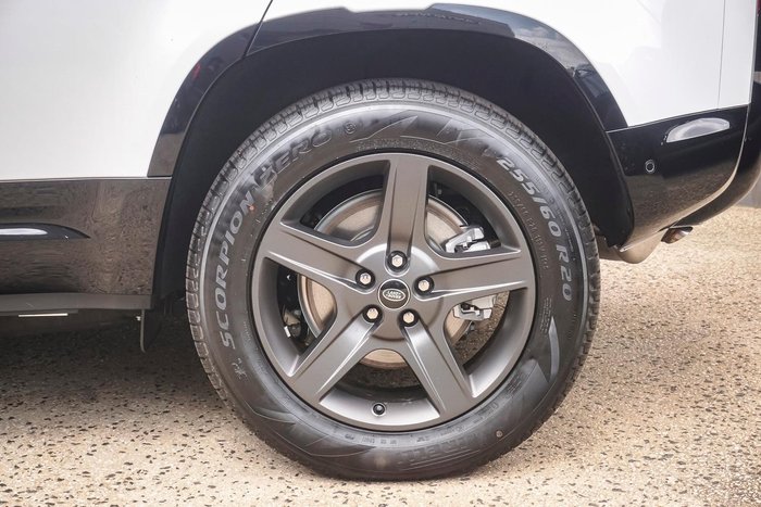 2025 Land Rover Defender 110 D350 X-Dynamic SE