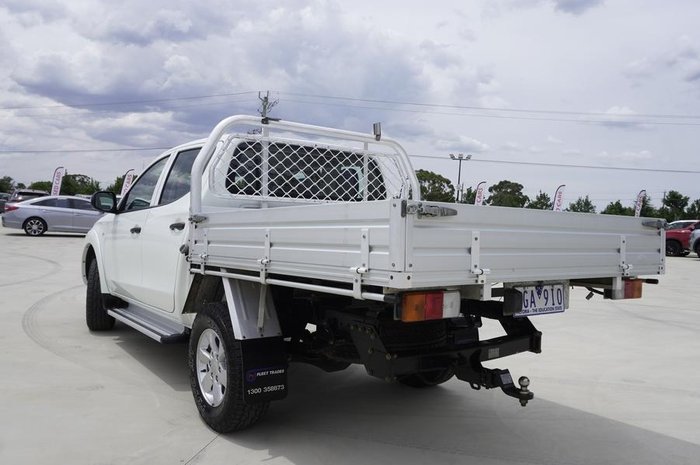 2015 Mitsubishi Triton GLX