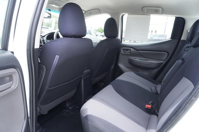 2015 Mitsubishi Triton GLX