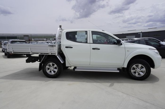 2015 Mitsubishi Triton GLX