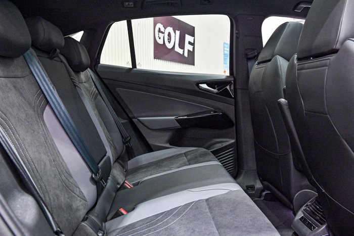 2025 Volkswagen ID.5 Pro