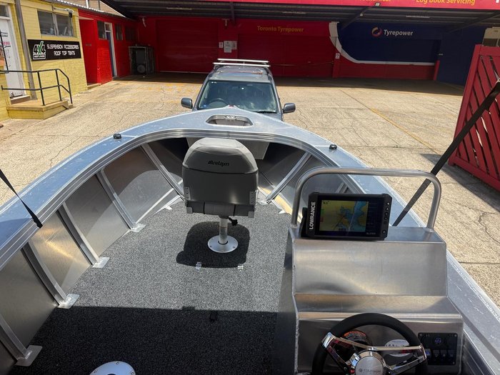 2025 Makocraft 521 HD S.U.V